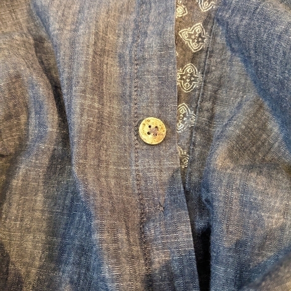 Of All Threads, men's L, blue pattern button front shirt. - Picture 8 of 10